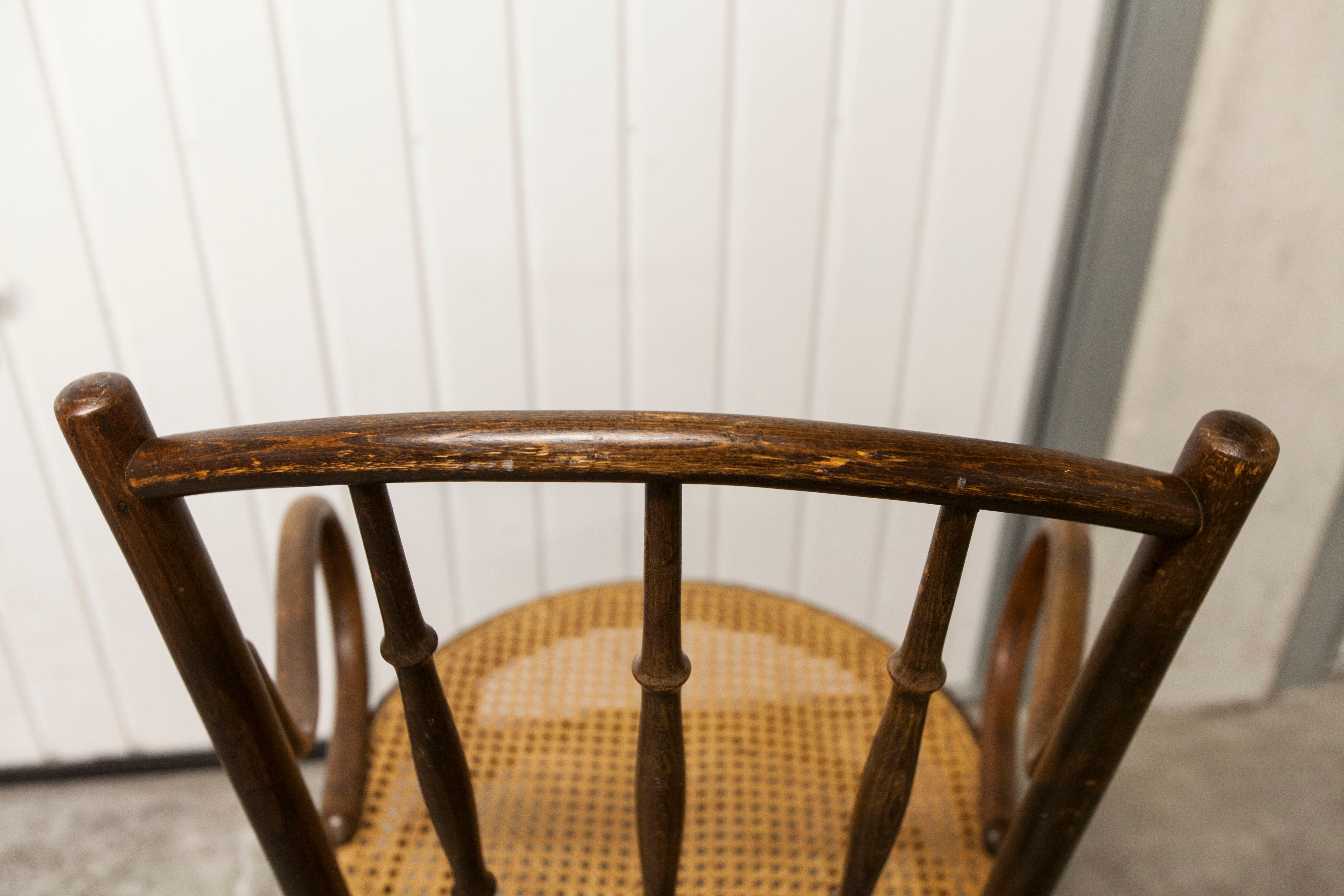Fauteuil scandinave Fischel cannage 1900