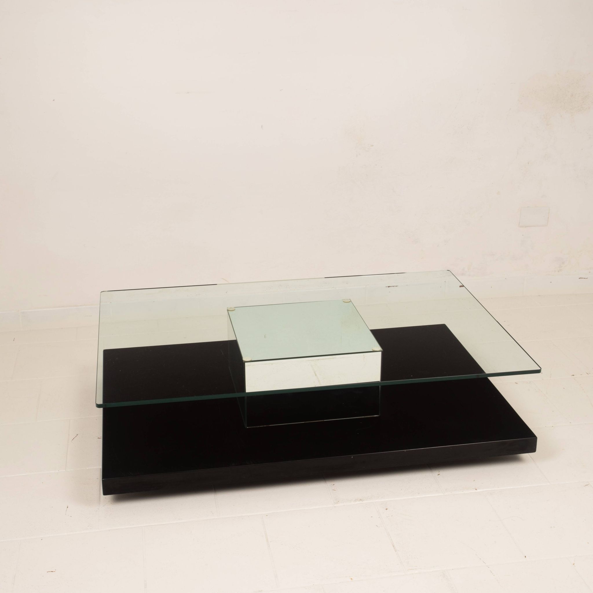 Cidue Mid Century Italian Black Lacquer, Mirror and Glass Coffee Table 1970