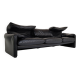 Maralunga sofa by Vico Magistretti for Cassina