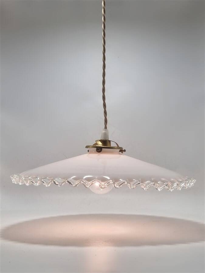 Suspension en opaline blanche