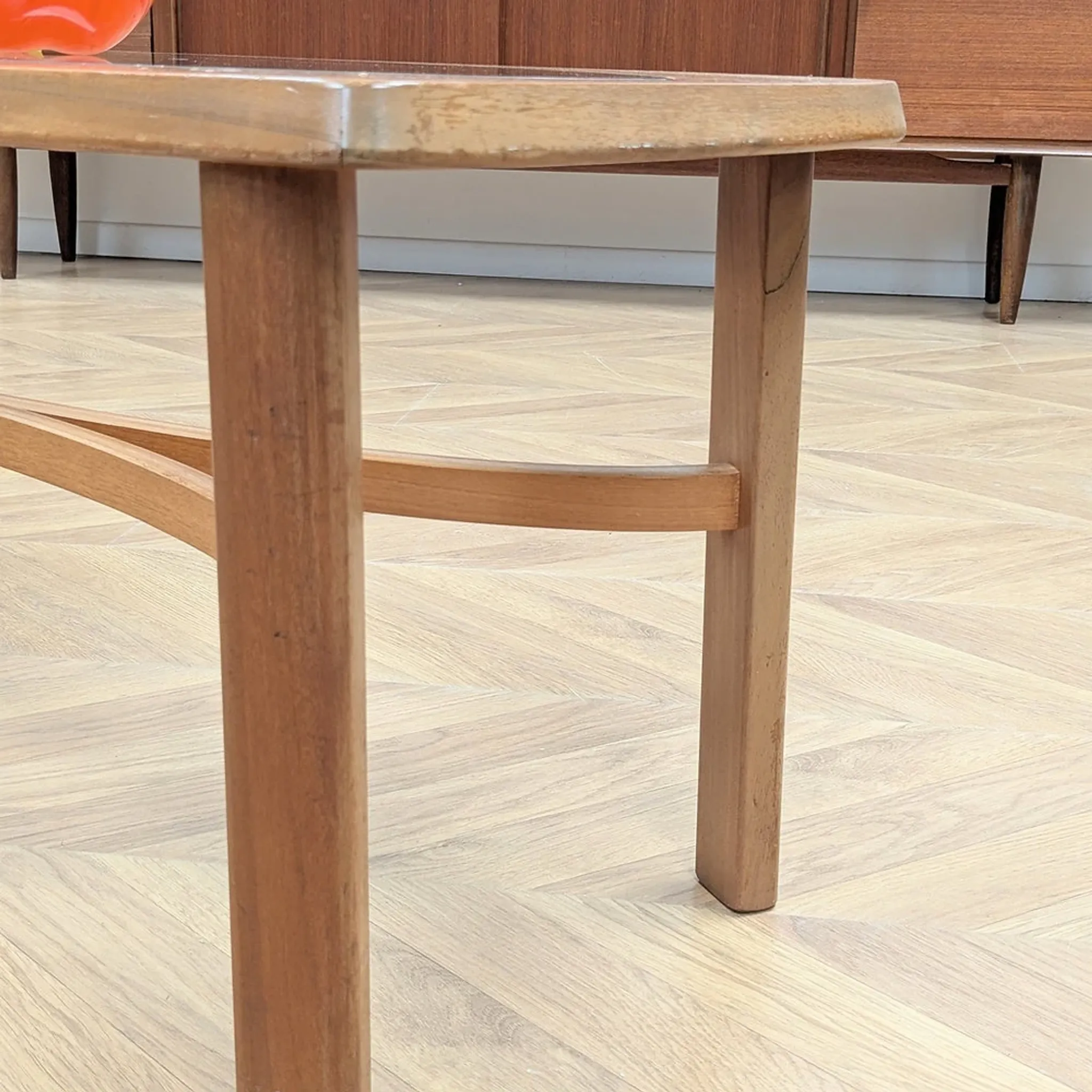 Vintage Nathan coffee table in teak and glass, 1960s.