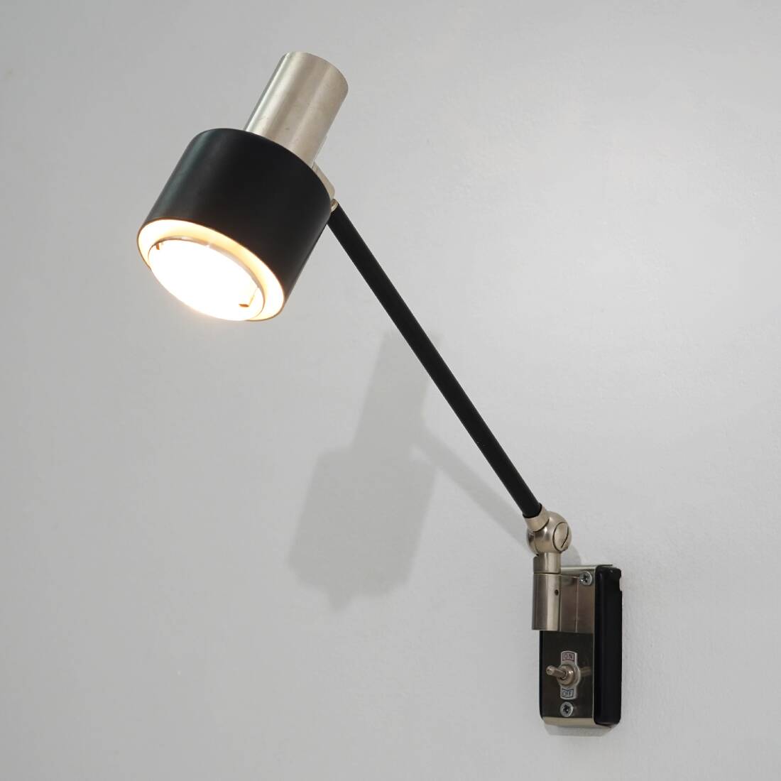 Stilnovo metal wall lamp, 1960s