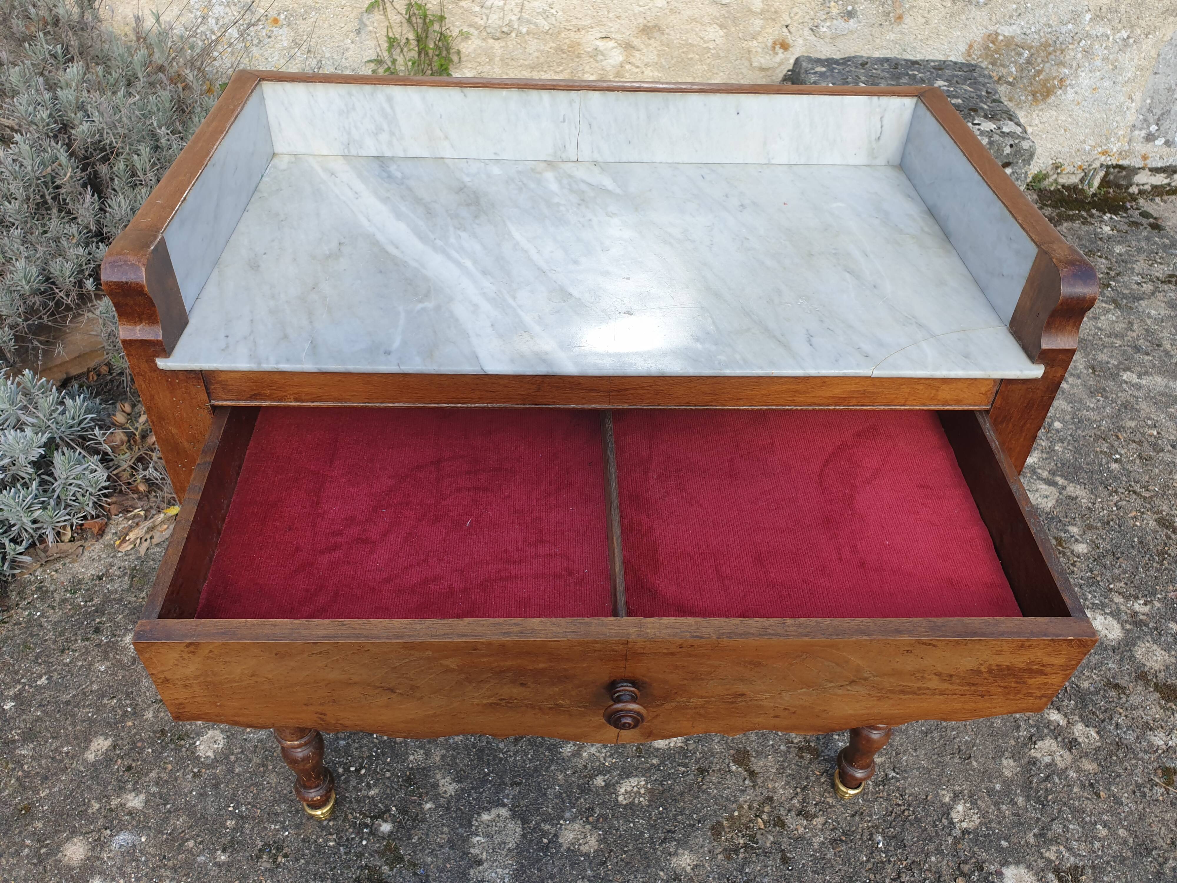 White marble dressing table