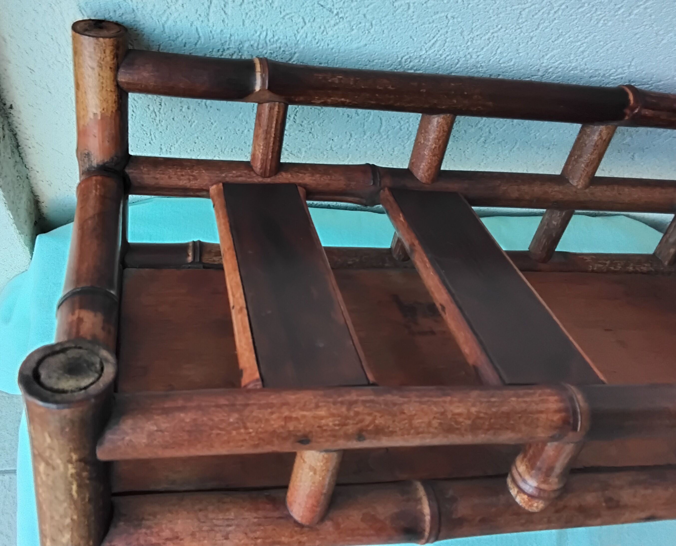 Bamboo shelf in Asian style