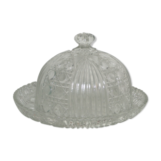 Cheese bell-shaped tray made of cut glass