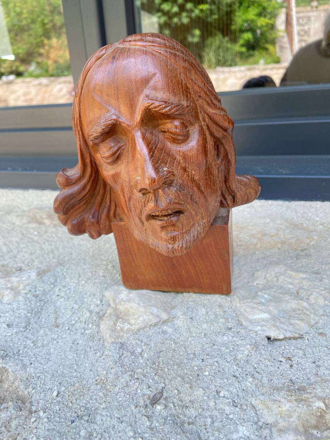 Carved wooden subject by Ferdinand PARPAN representing Christ