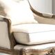 Fauteuil classique en bois massif