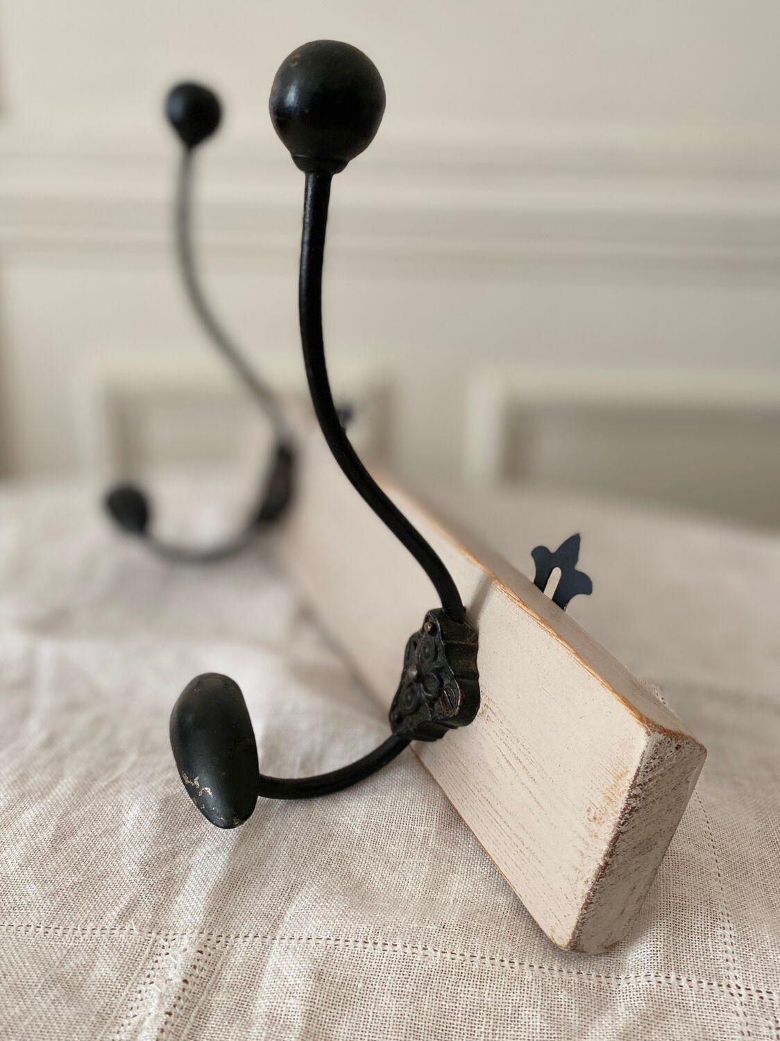 Hook 2 branches wood and metal