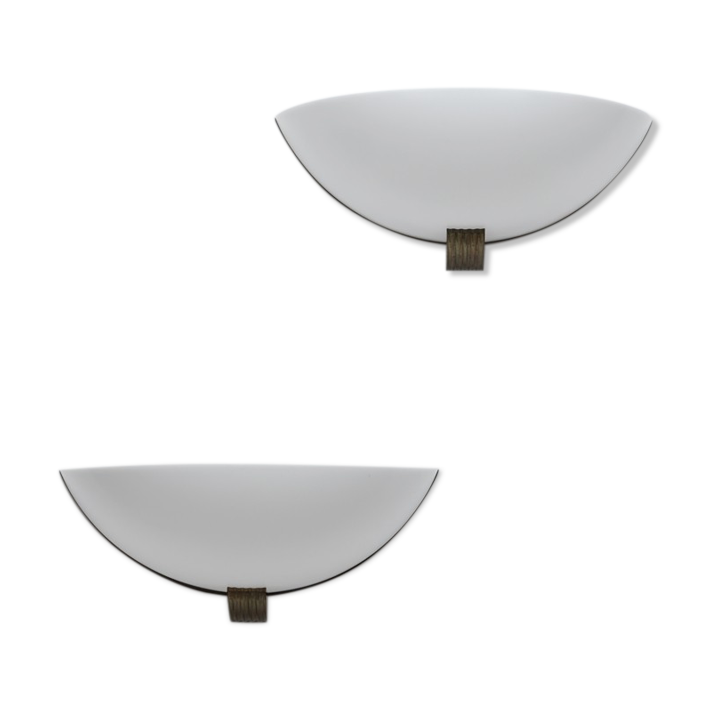 Paire d'appliques Art Déco en laiton et perspex