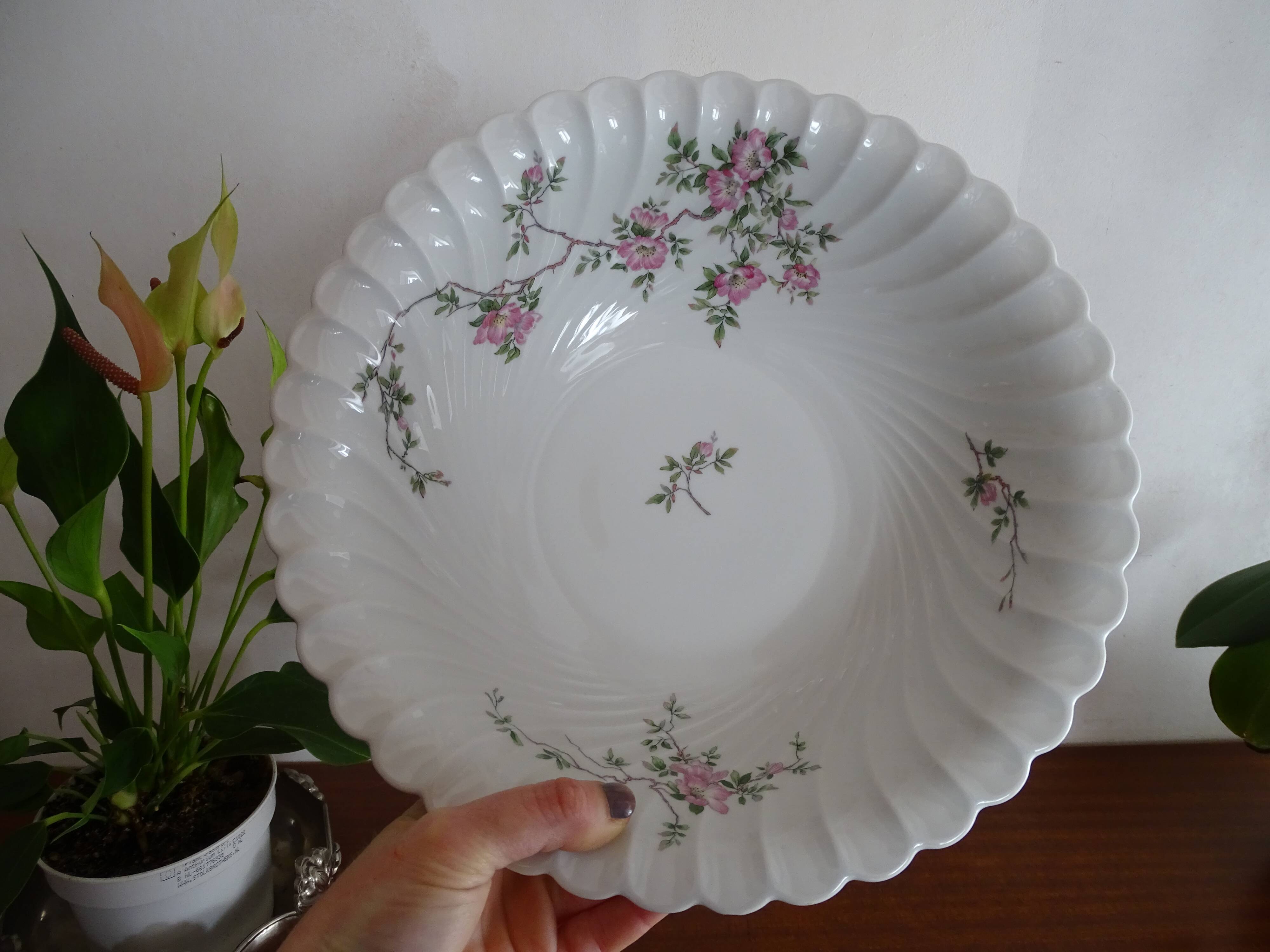 Salad bowl hollow dish porcelain Limoges Haviland