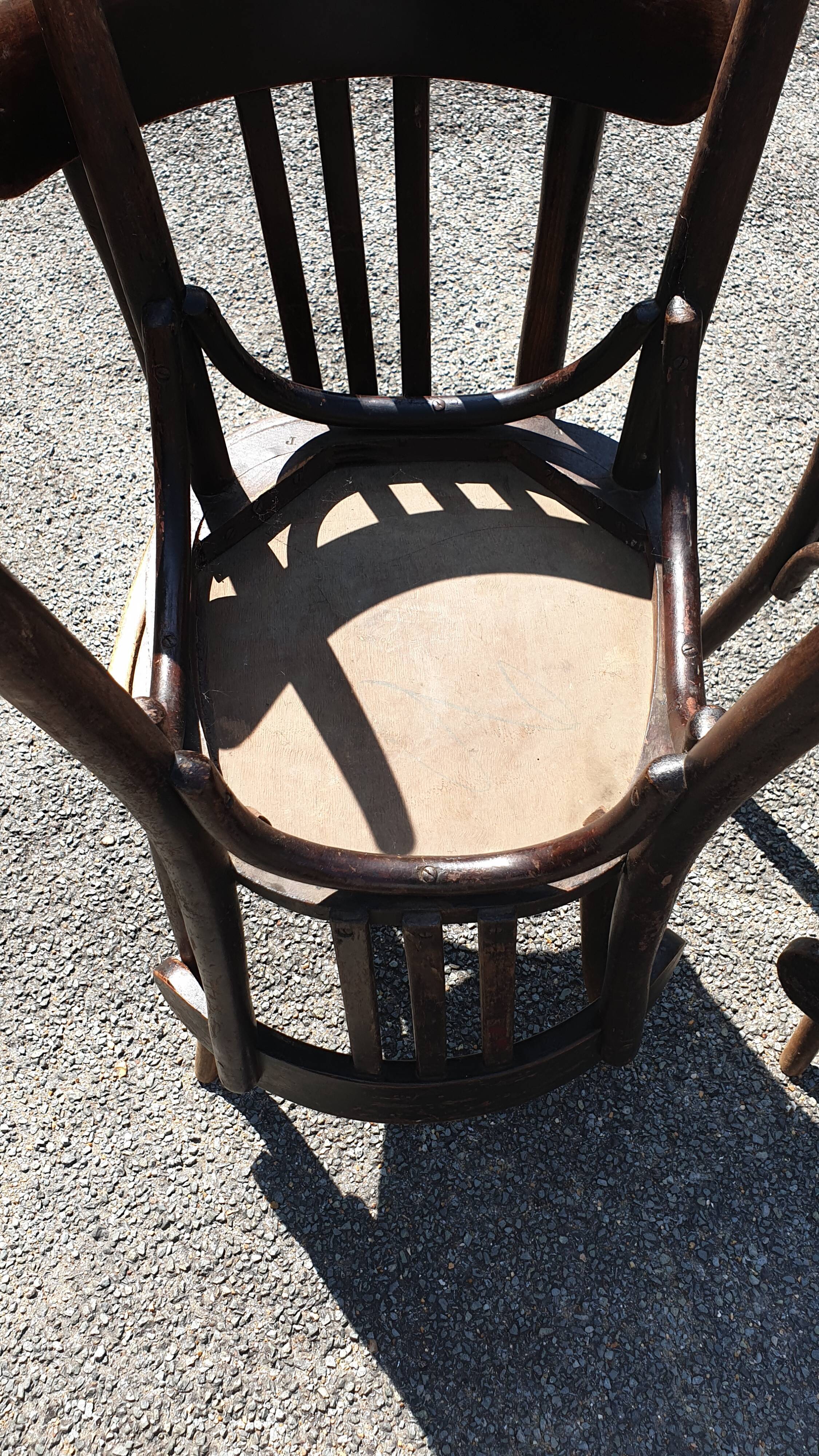 4 bistro chairs 40/50