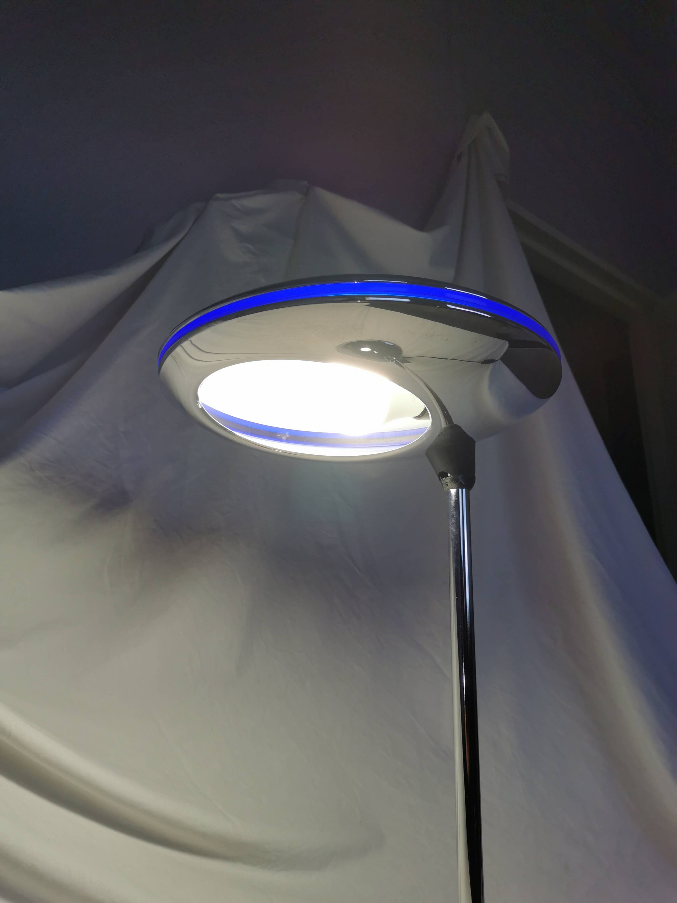 Adjustable chrome metal UFO lamp, space age, UFO, Aluminor, France, 1980.