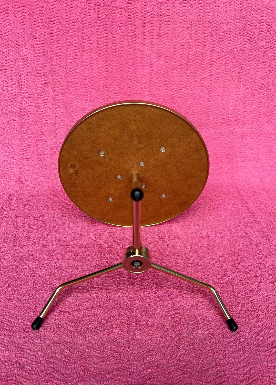 Gueridon/table d’appoint/table a cafe tripode metal dore et plateau ve