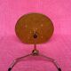 Gueridon/table d’appoint/table a cafe tripode metal dore et plateau ve