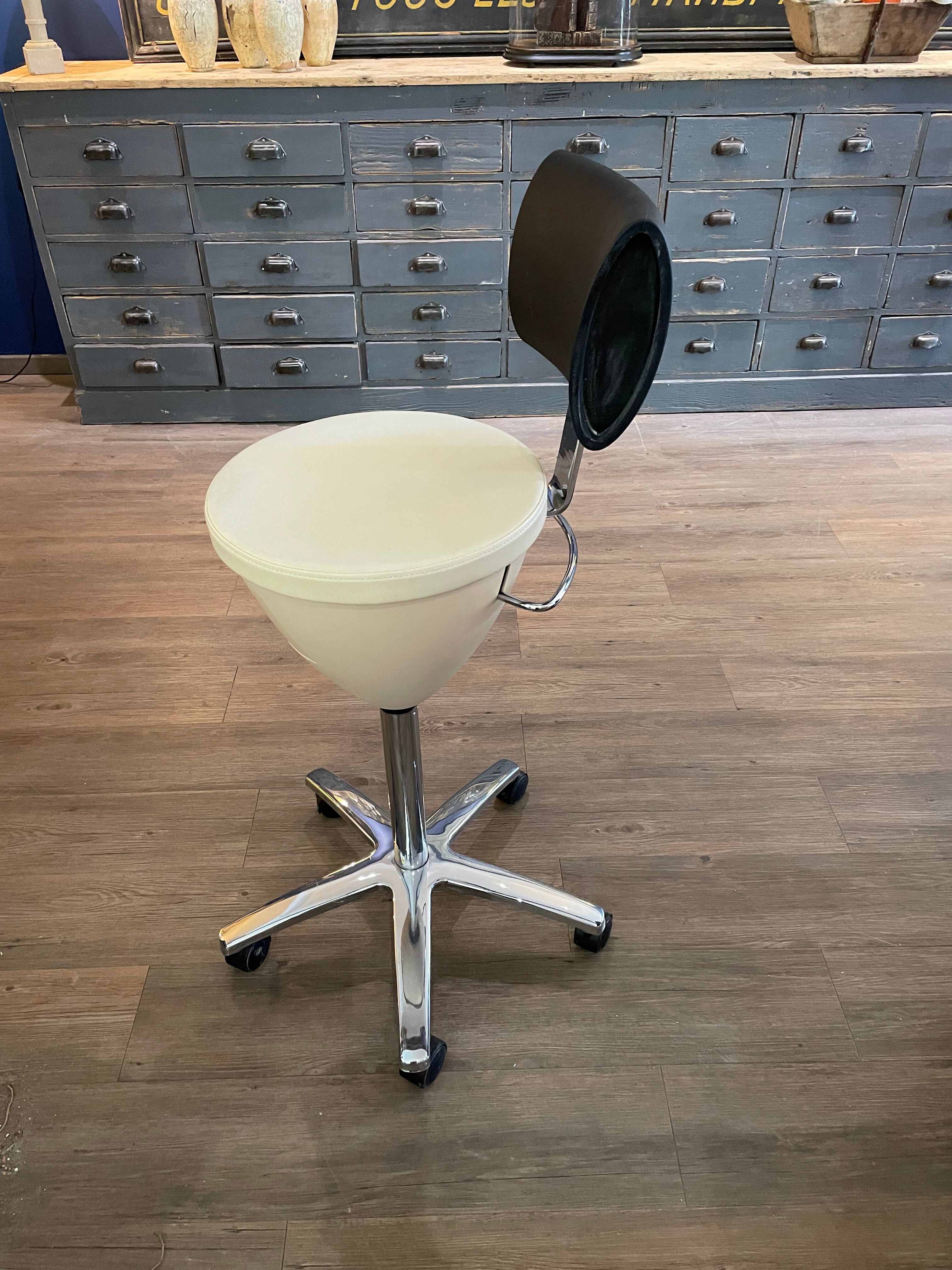 Barber chair