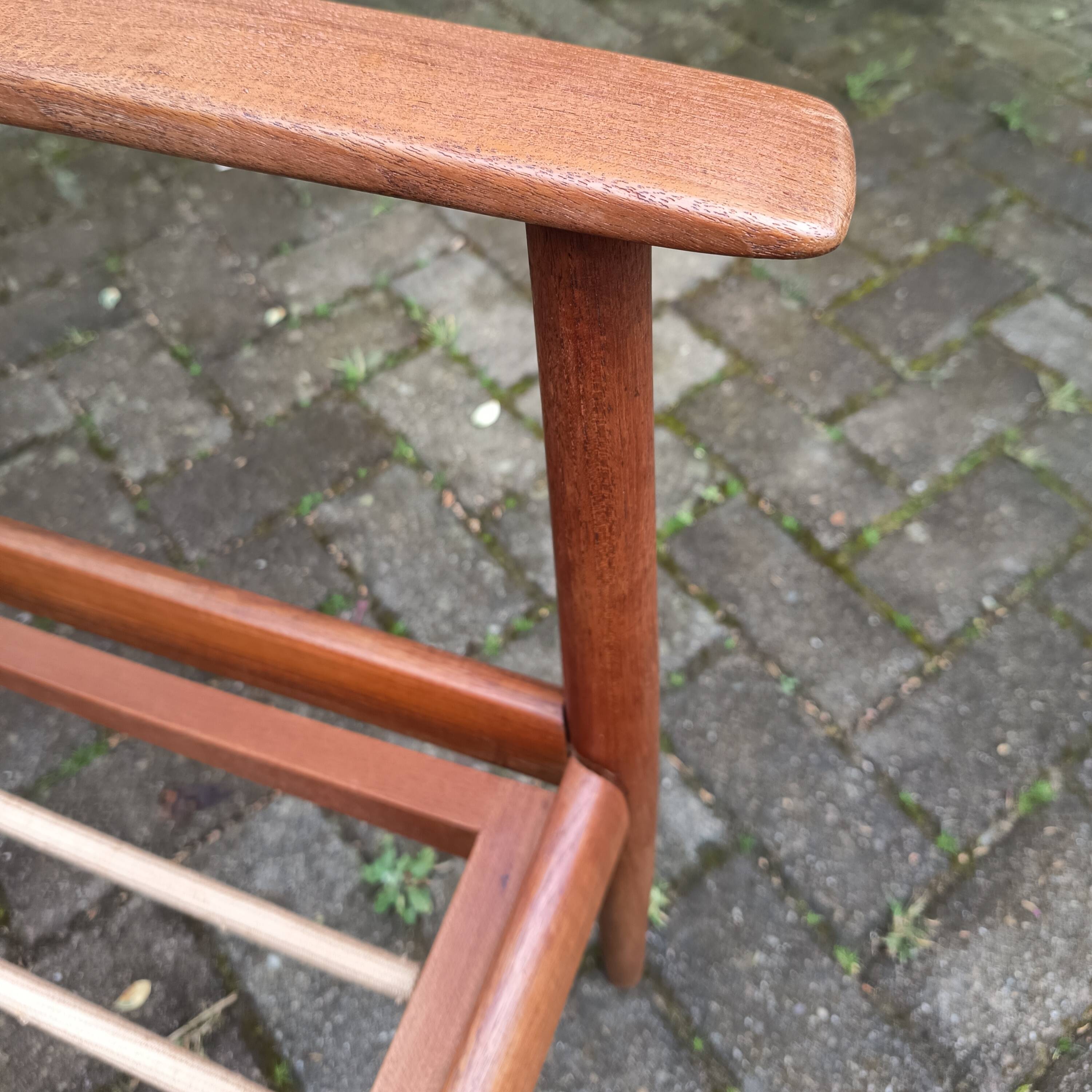 Pair of Knoll Antimott armchairs, 1960