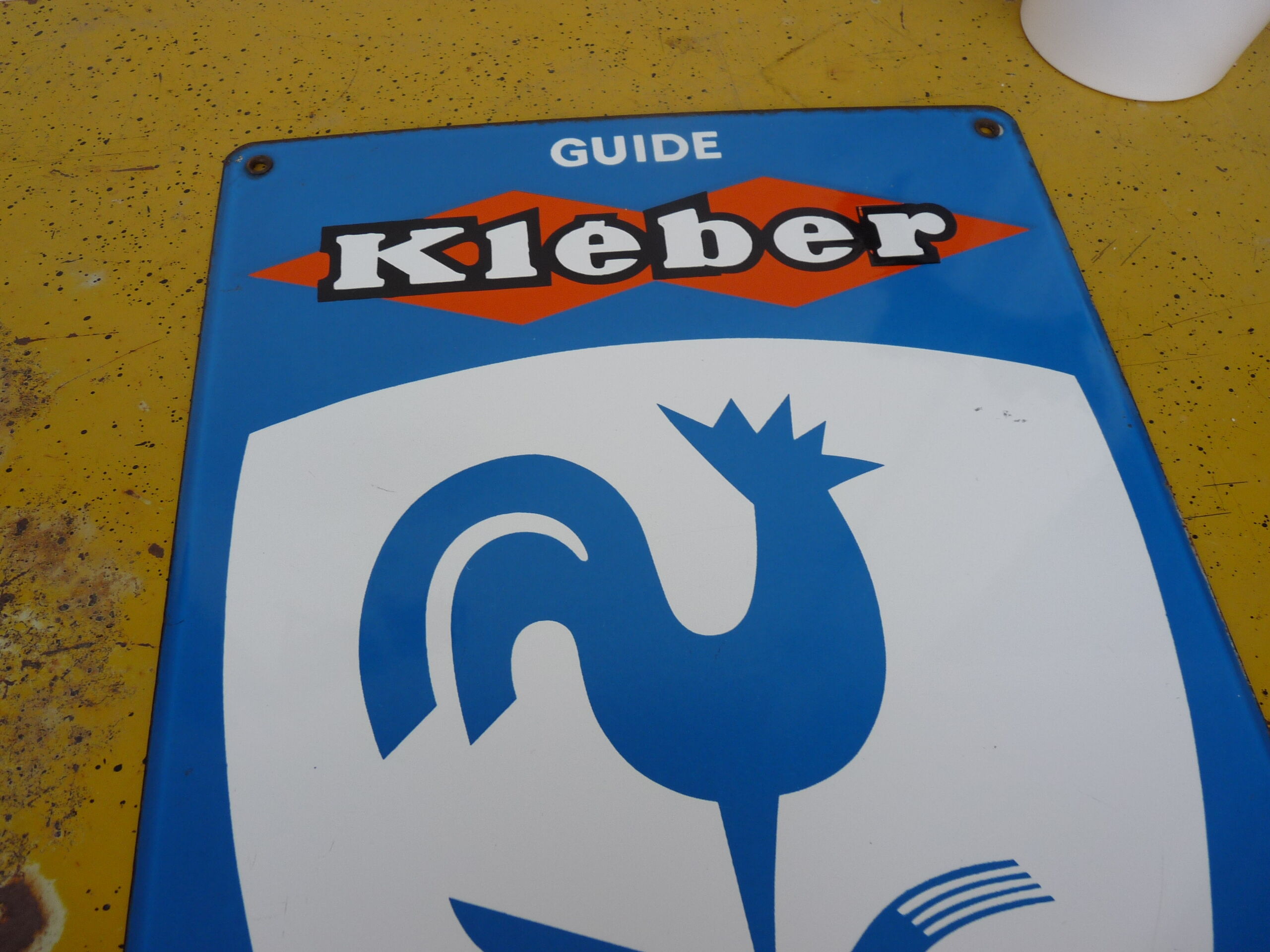 Plate tour guide kleber