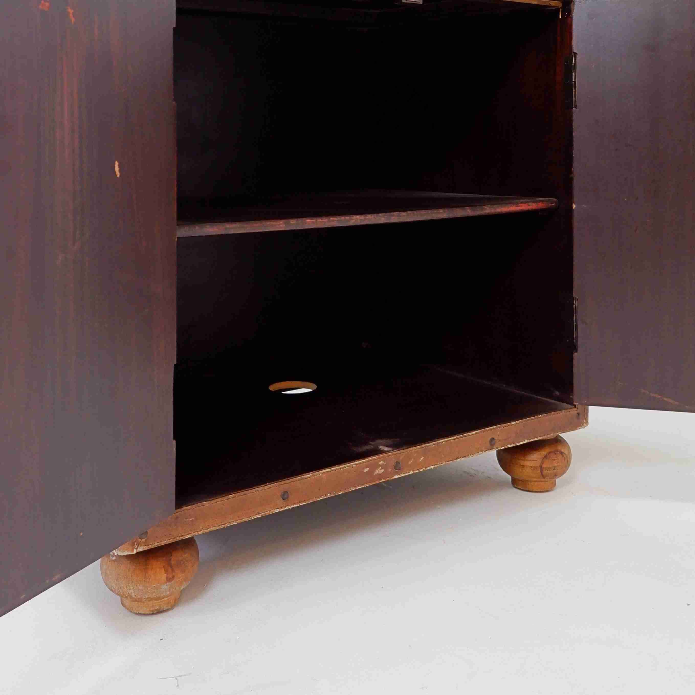 Vintage rattan and leather sideboard - 2 doors - ball feet chest
