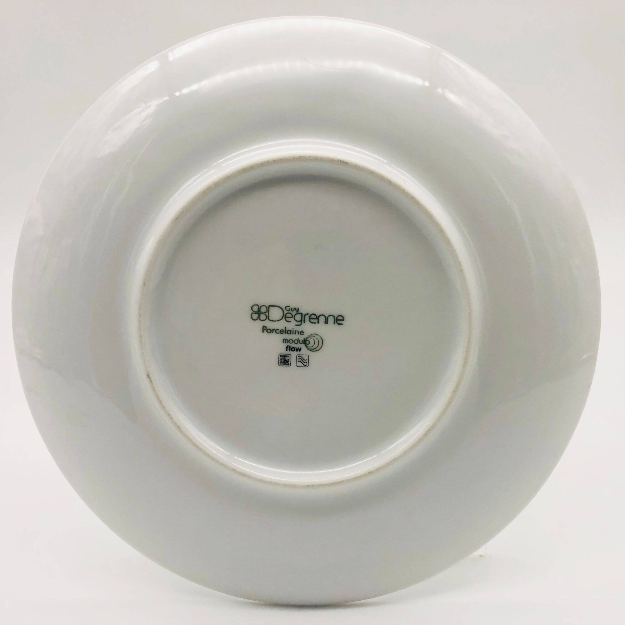 6 porcelain dessert plates. Guy Degrenne.