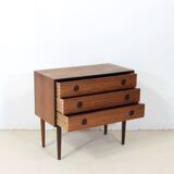 Rosewood chest of drawers