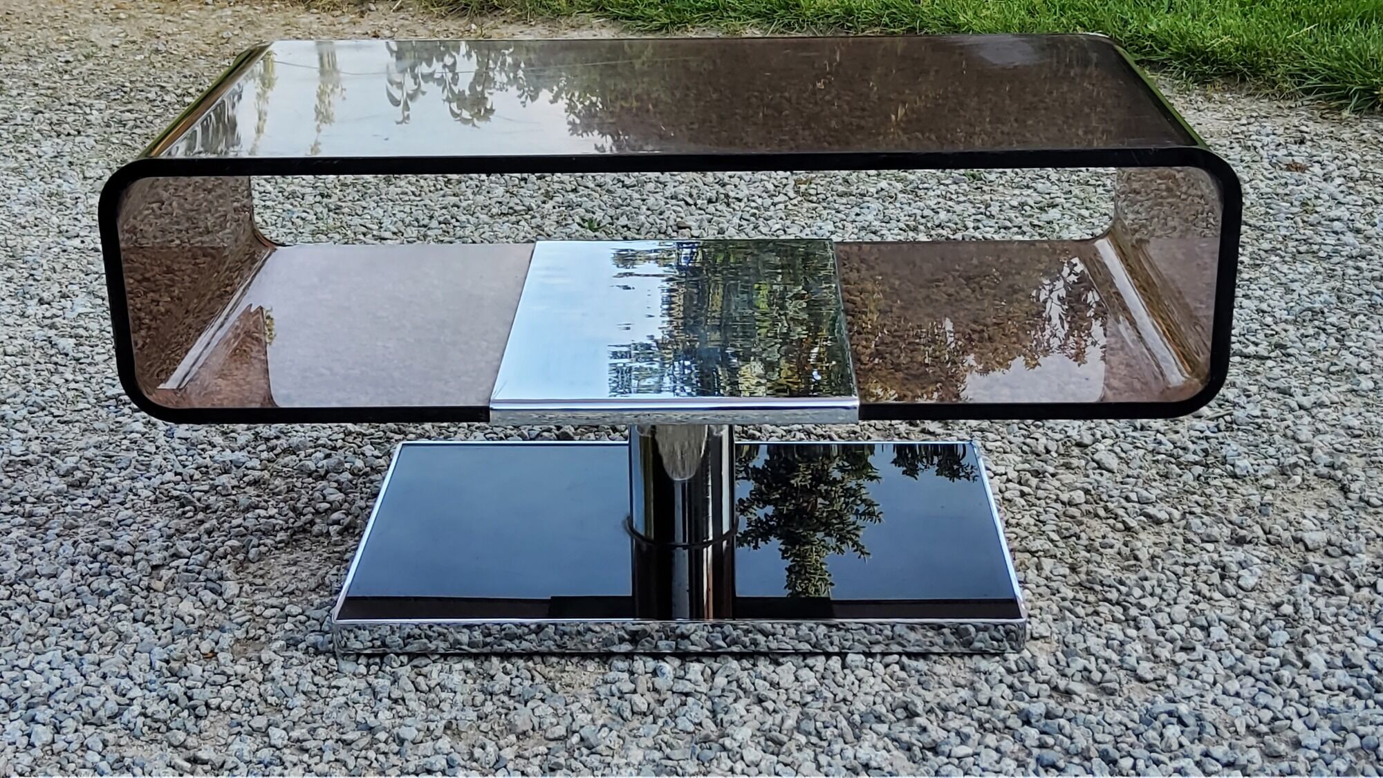 Coffee table from the 70s in chromed steel and smoked plexiglass double swivel trays