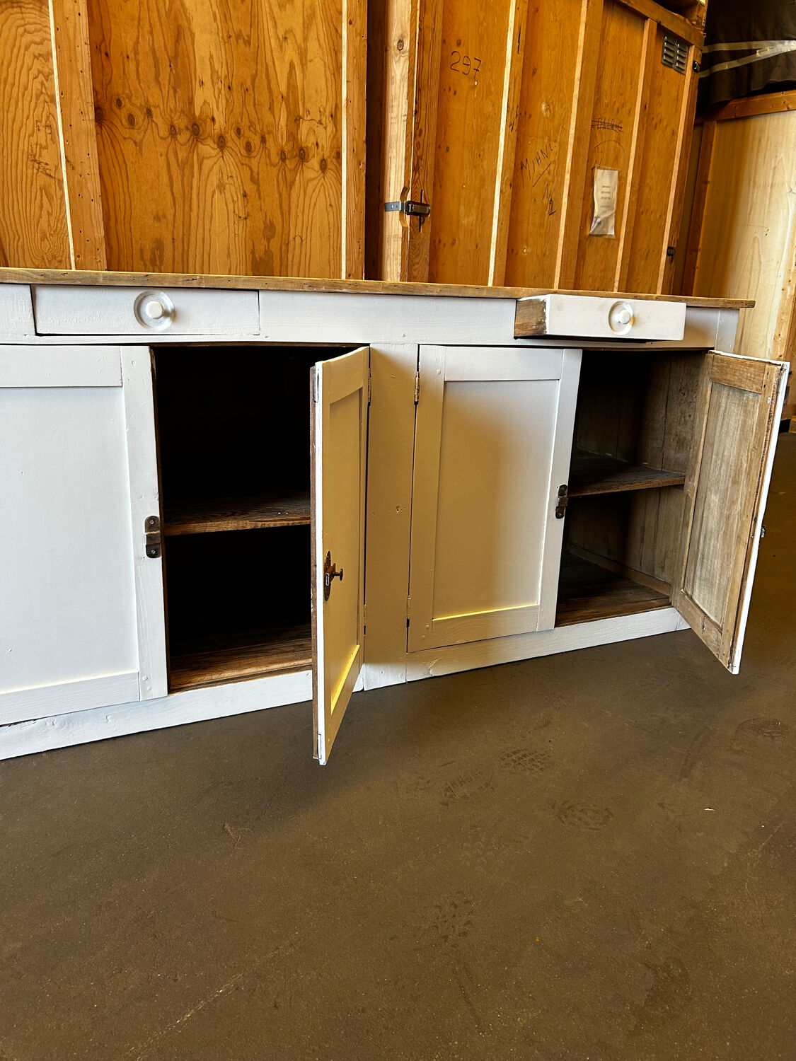 Counter buffet