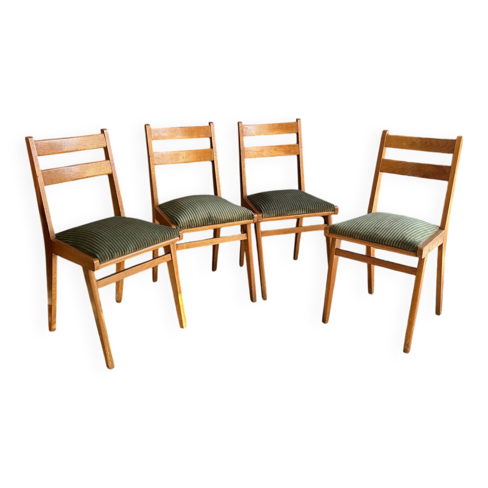 Set of 4 vintage chairs in wood and corduroy – 1950s/60s
