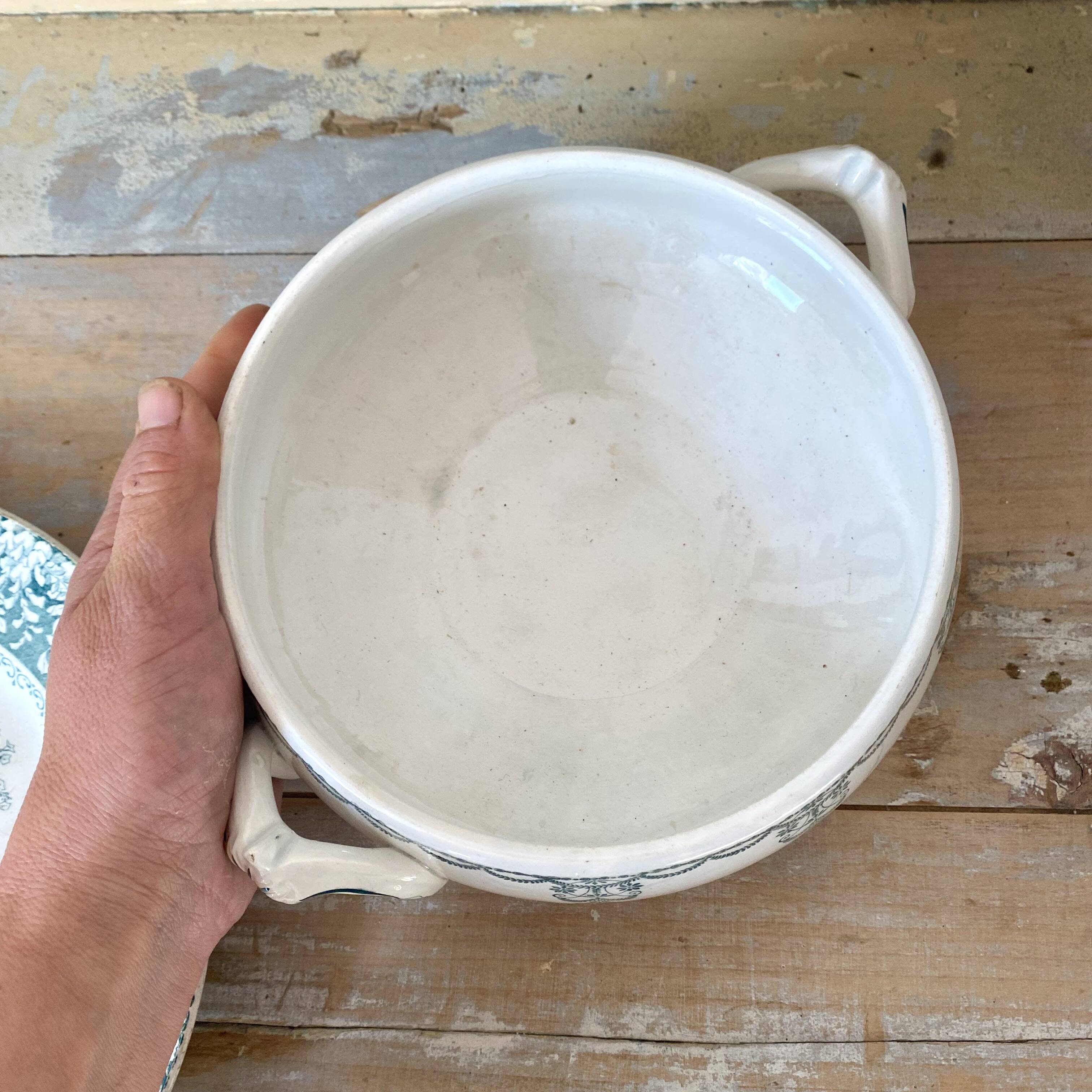 Vegetable dish, earthenware salad bowl Moulin des Loups