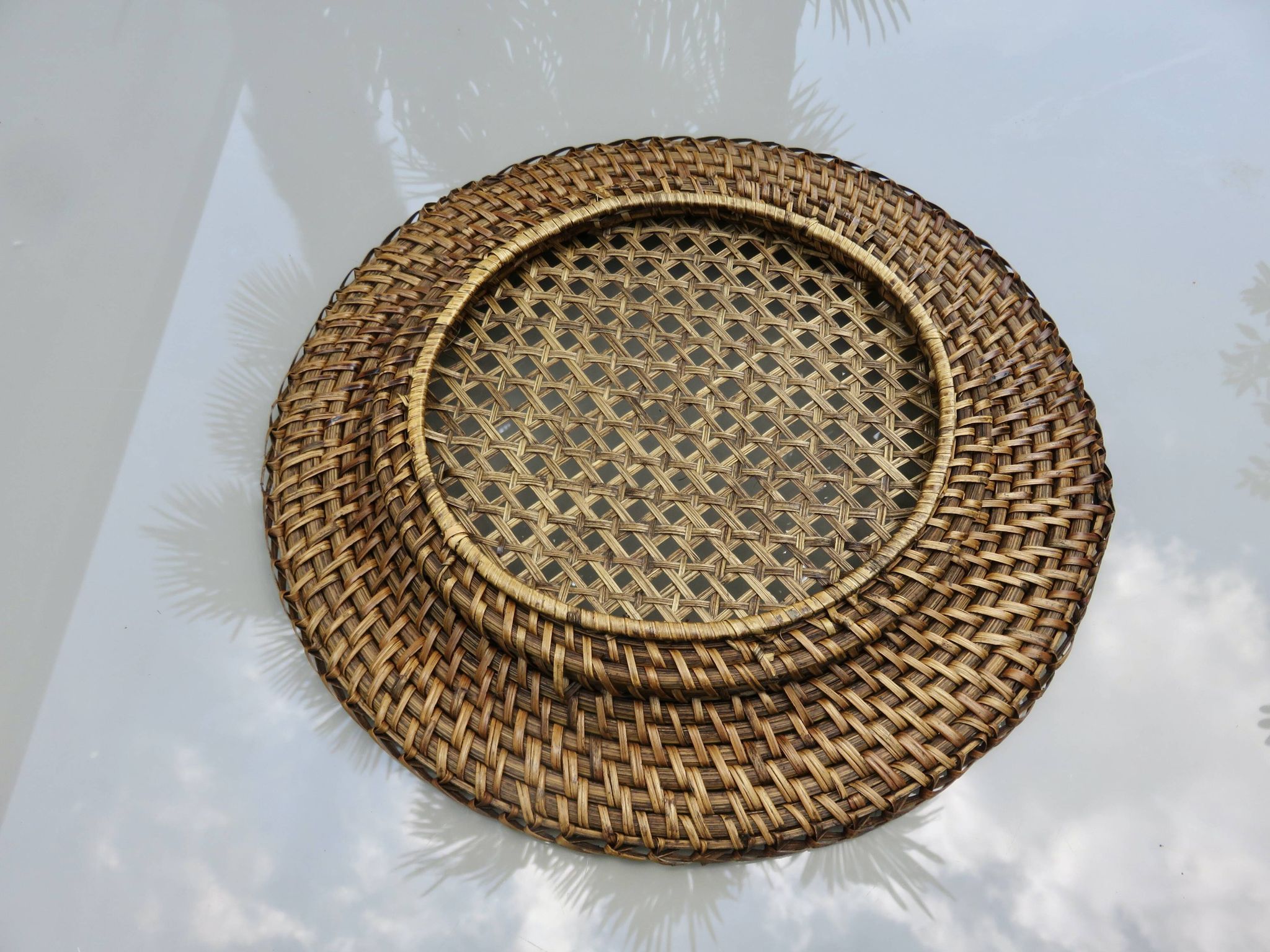 Set of 6 rattan and cane trays, 1970