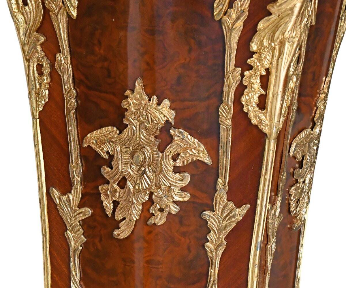 Pair of important Louis XV style pedestals