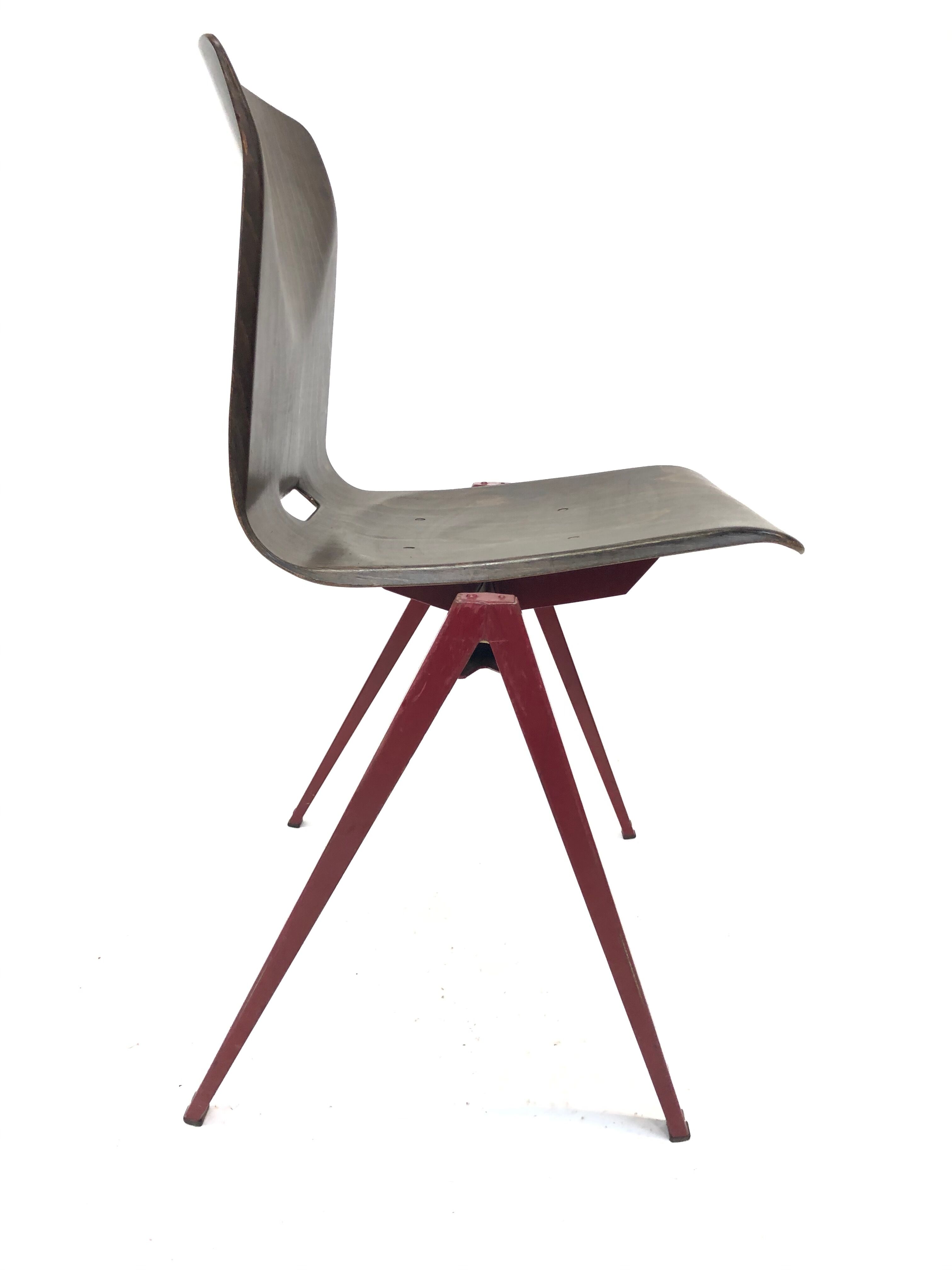 Chaise d'école empilable Pagholz Galvanitas S22