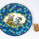 Assiette Longwy début XXe  – Émaux cloisonnés à décor d’oiseaux et fleurs