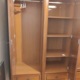 Storage cabinet