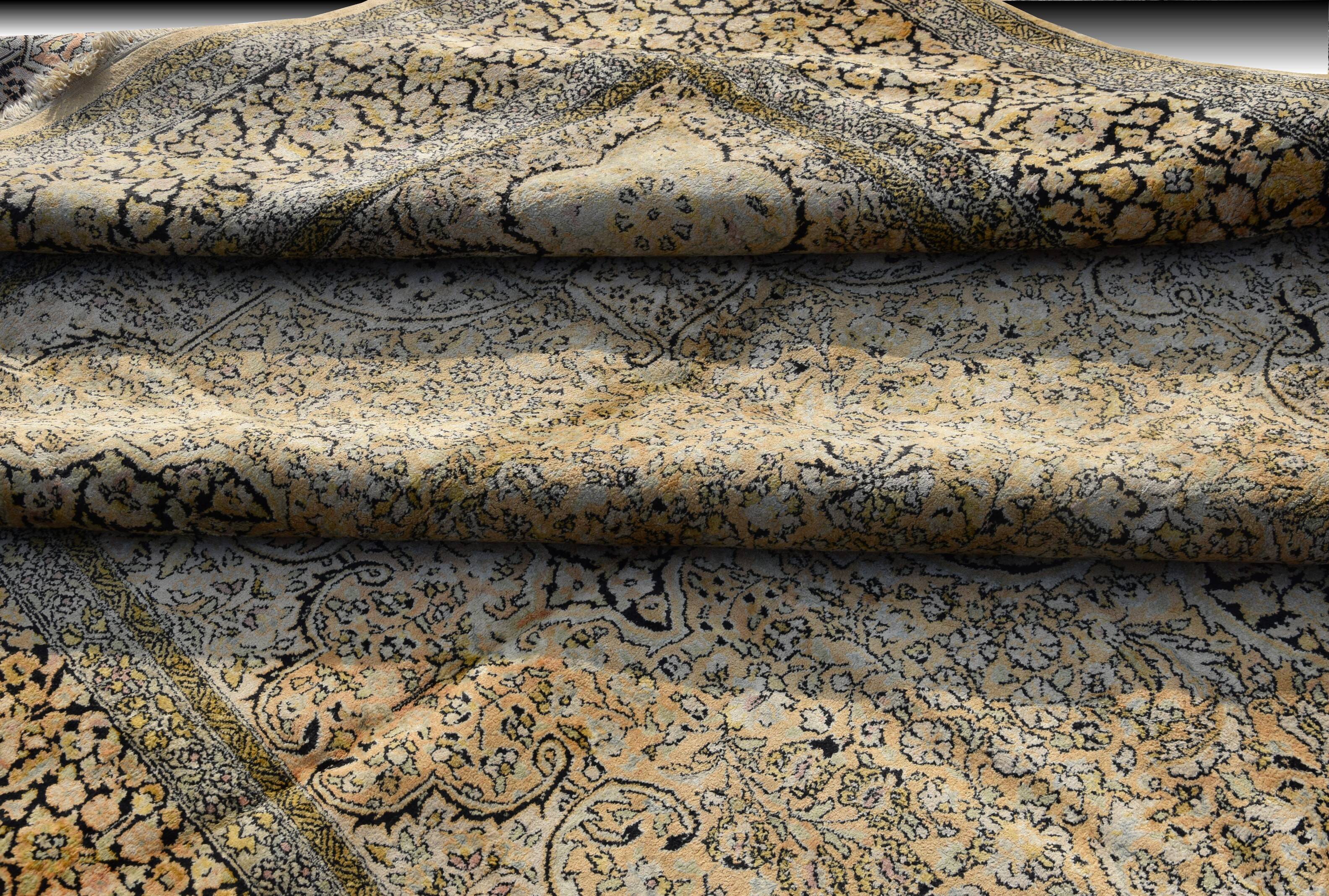 Large kashmir silk rug - india, handmade. - ✔ size: 3.95 x 2.75 metres