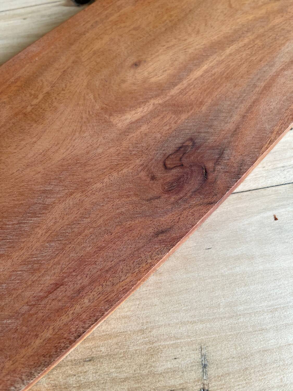 Planche à découper en acacia