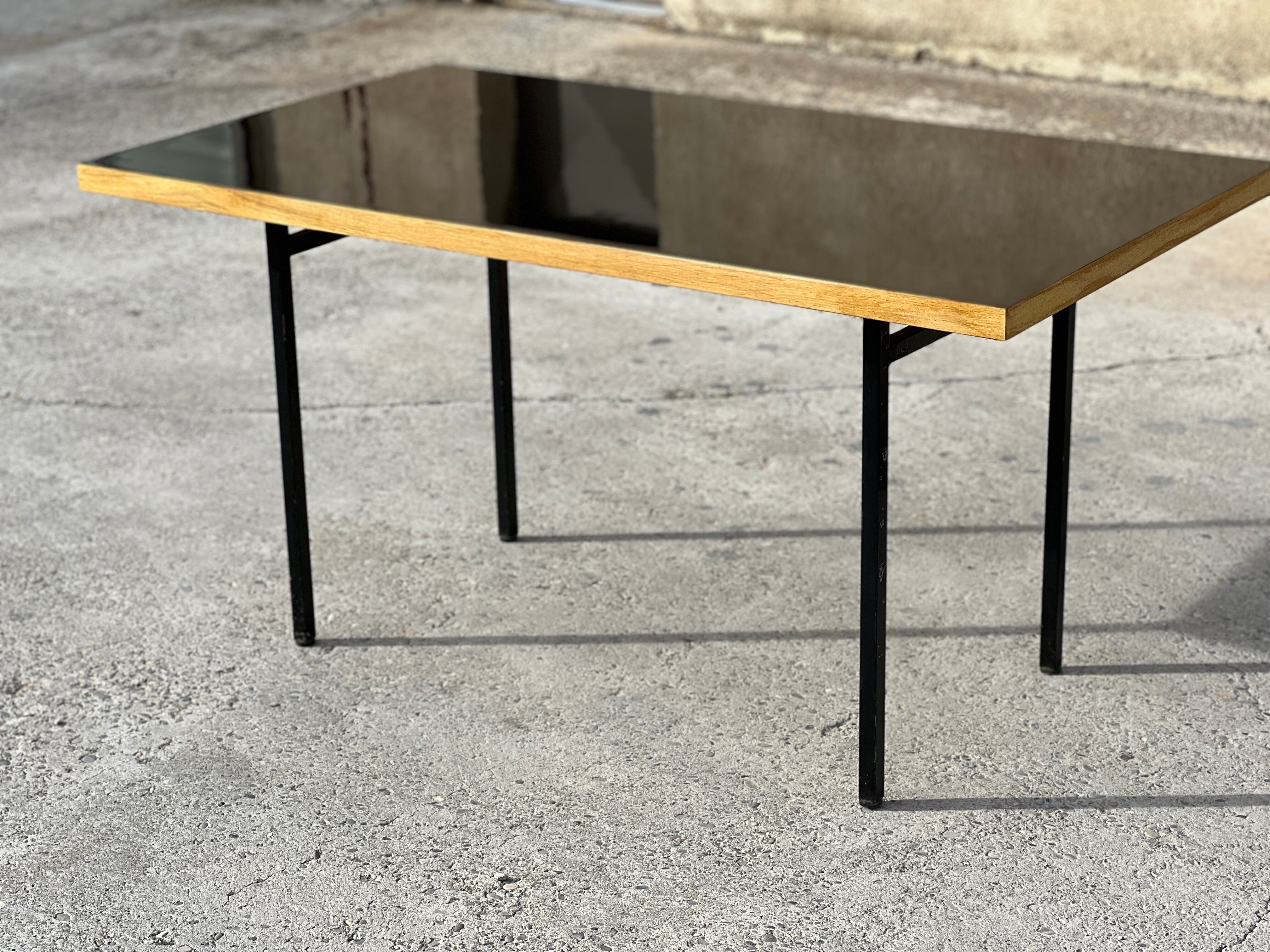 Desk, table Florence Knoll Top in Formica 1960