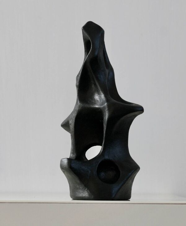 Céramique forme libre, peinte en noire, 1969