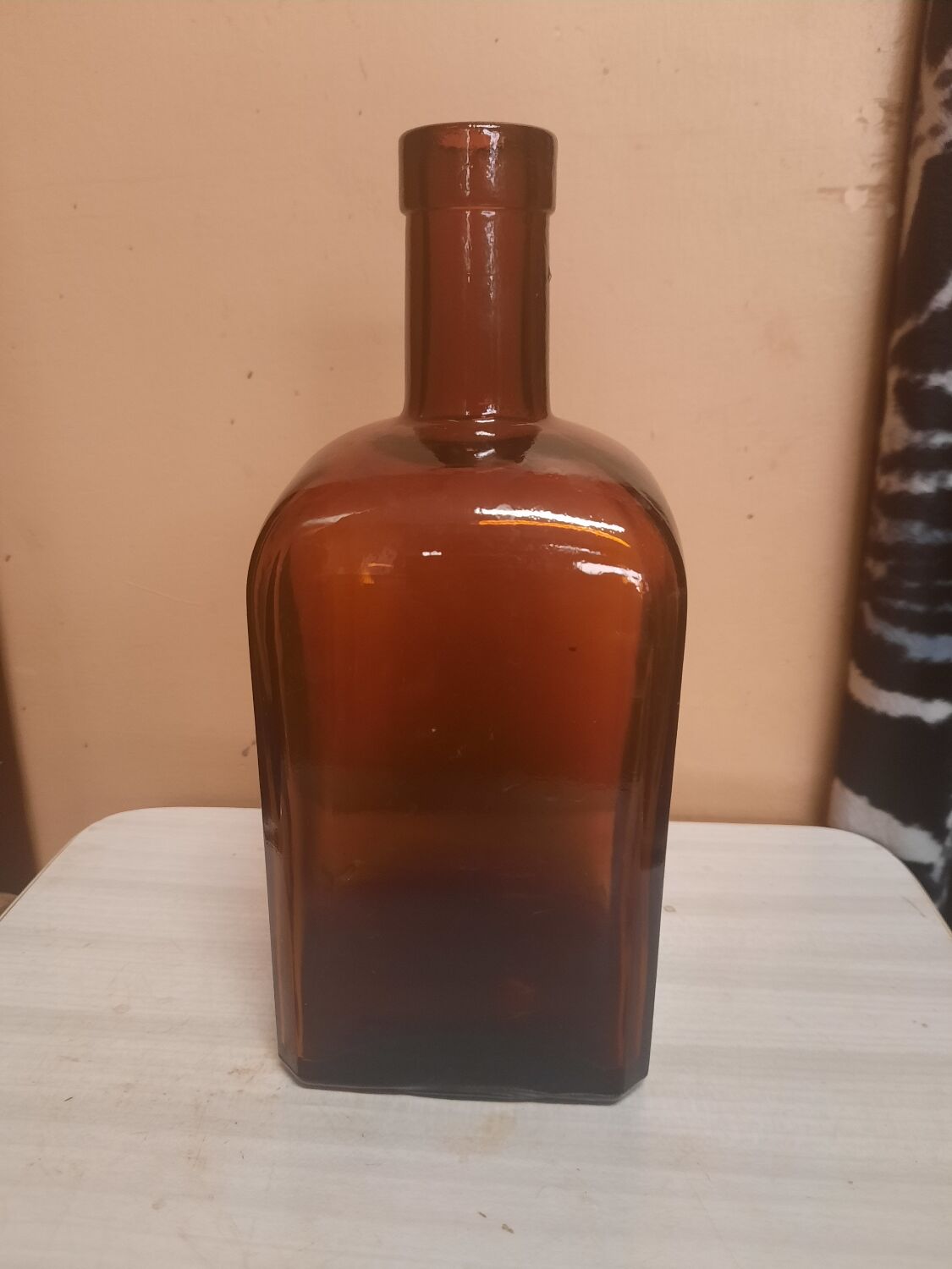 Amber glass bottle
