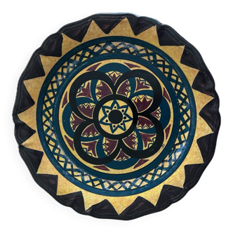 Breton decorative plate, P’t Jean de Bretagne – handmade, earthenware