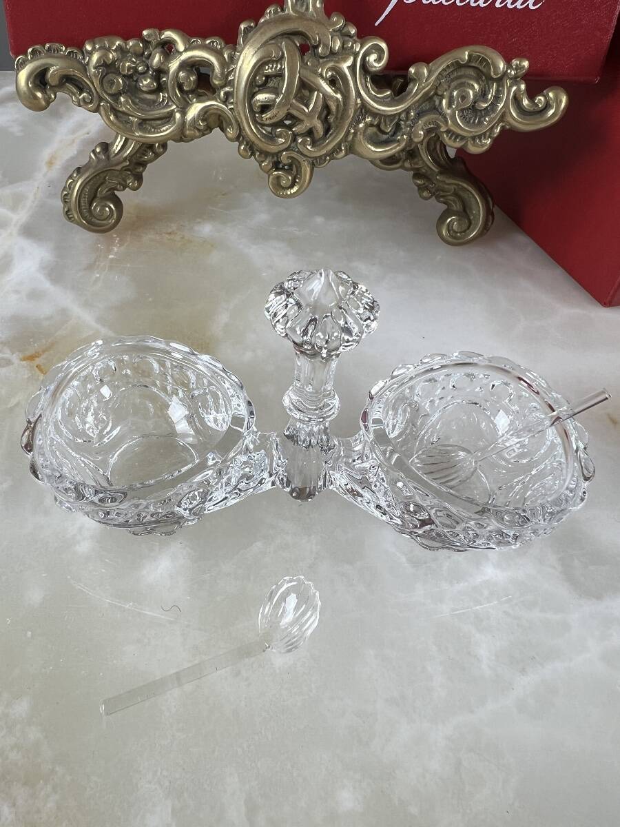 Double crystal salt cellar by Baccarat, model with cut decoration, 20th century.