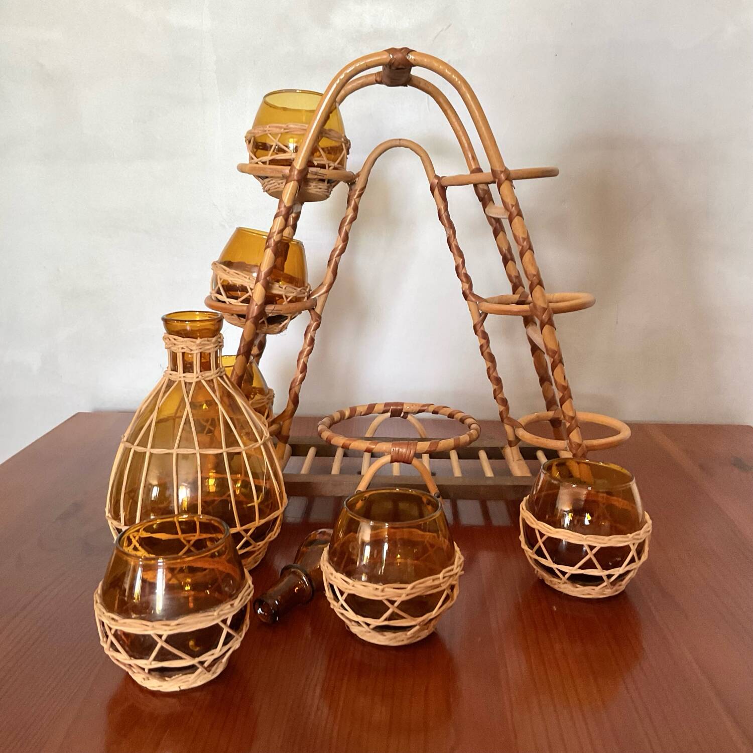 Vintage drink service