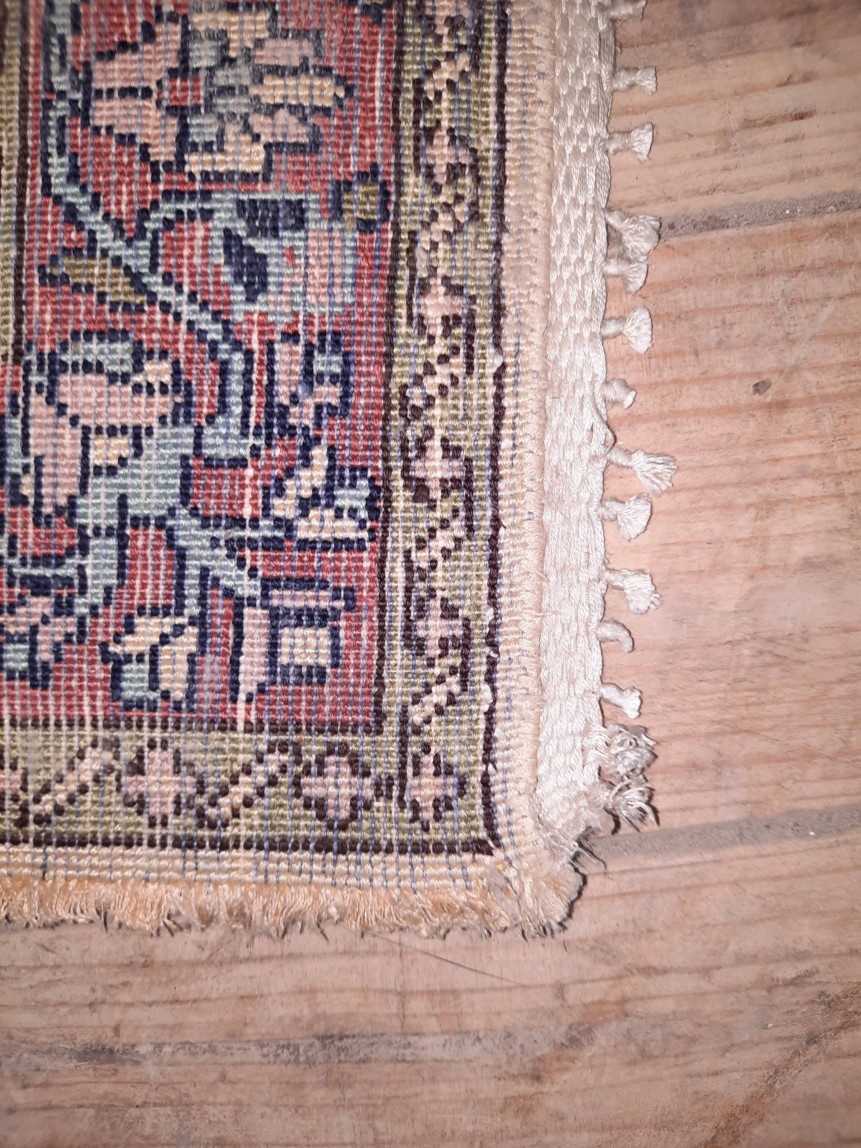 Wool and silk carpet 90x59cm