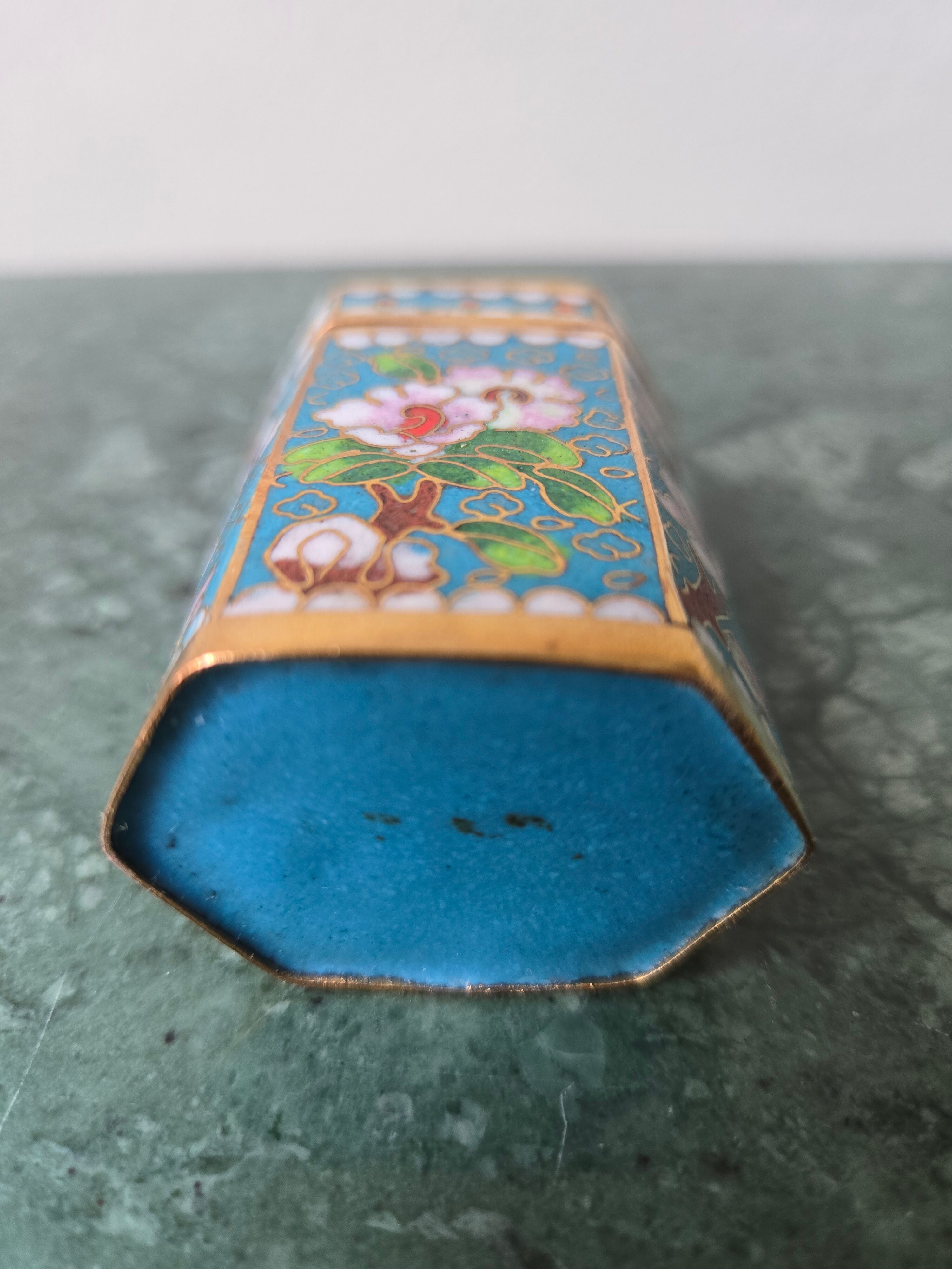 Cloisonné enamel opium box