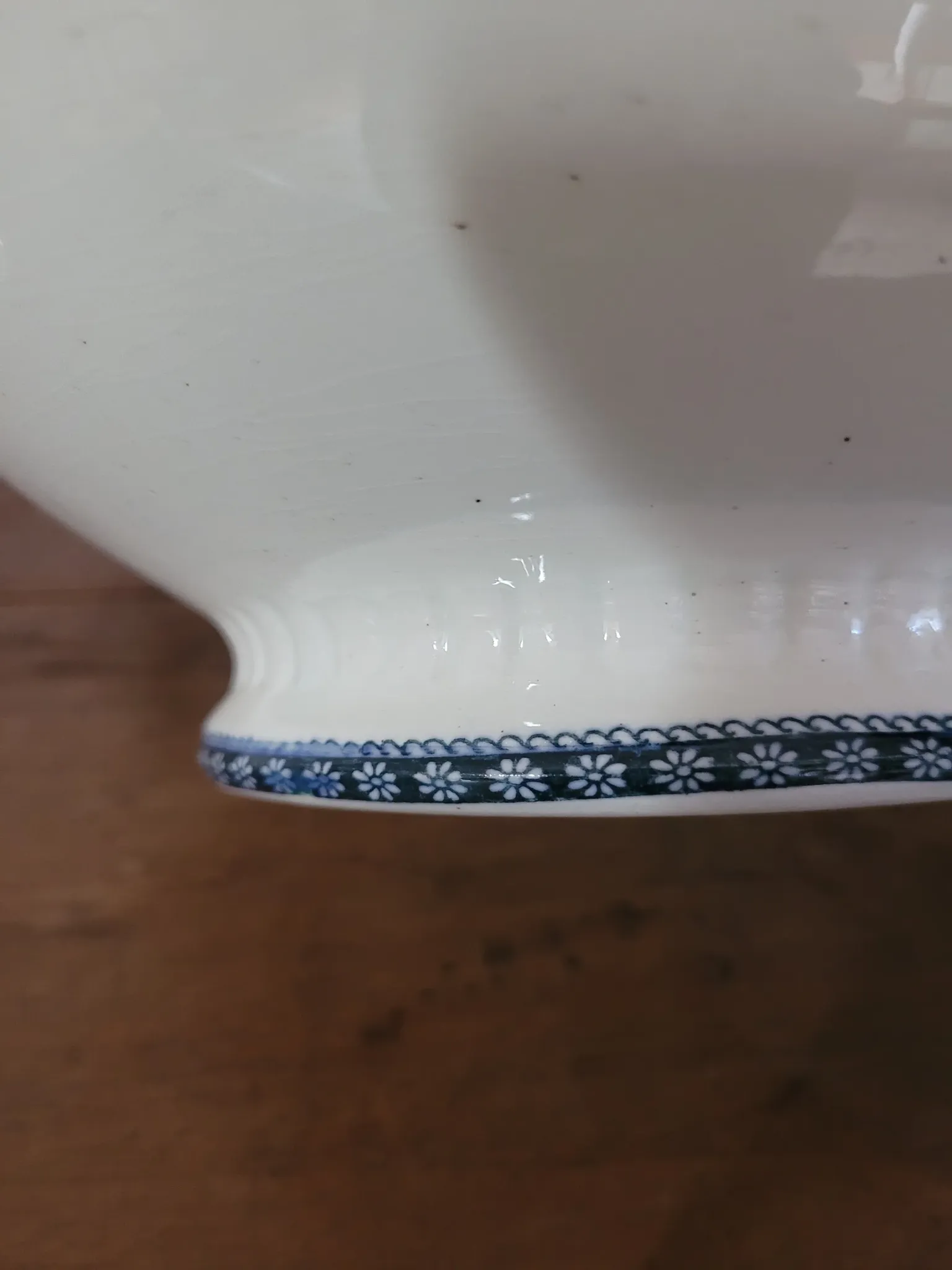 Ironstone soup tureen Vincennes Salins