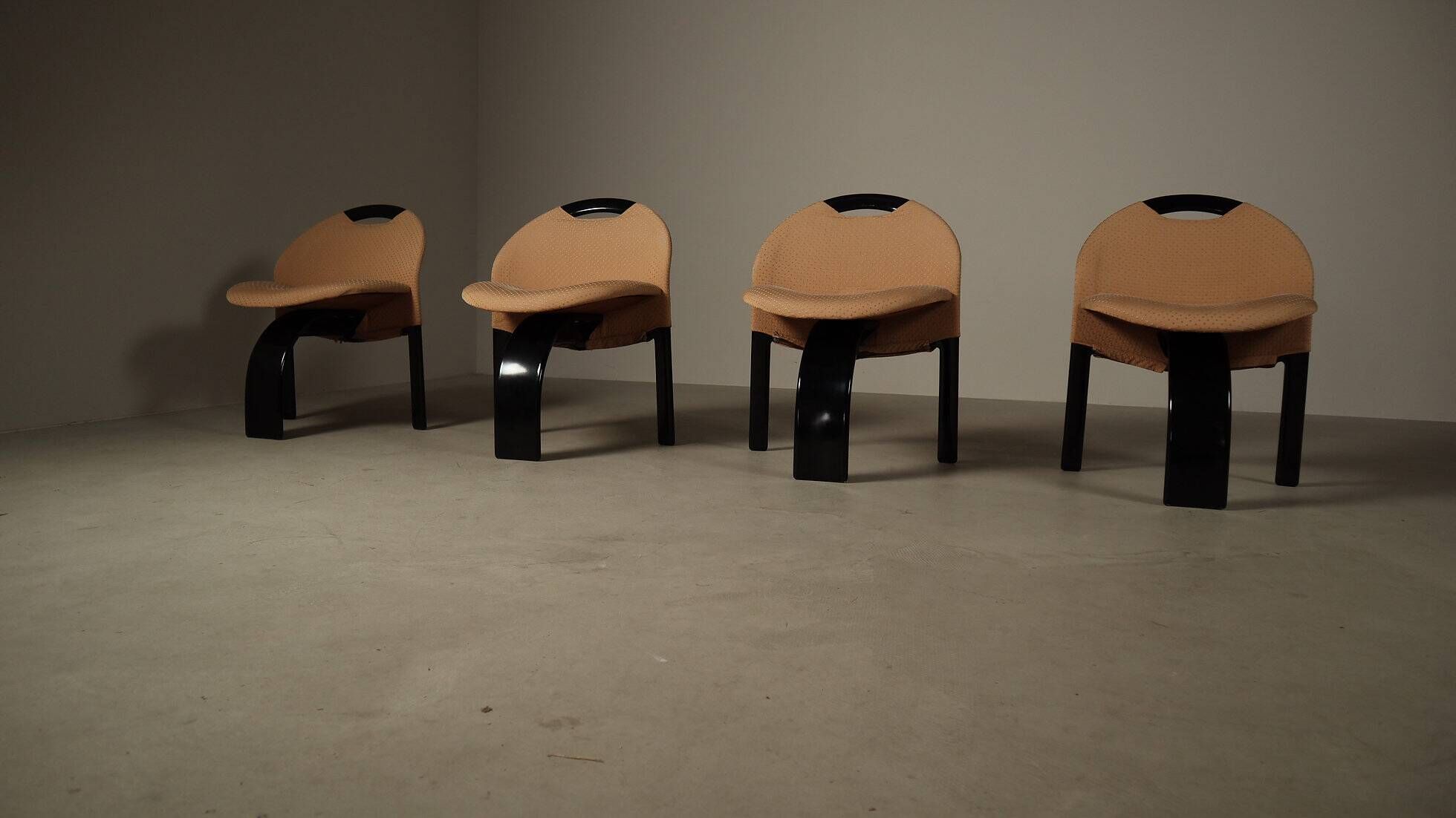 Set of eight ‘Sail’ dining chairs by Giovanni Offredi for Saporiti Italia, 1973