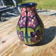 Vase à motif violet de Moorcroft de forme ovoïde trapue