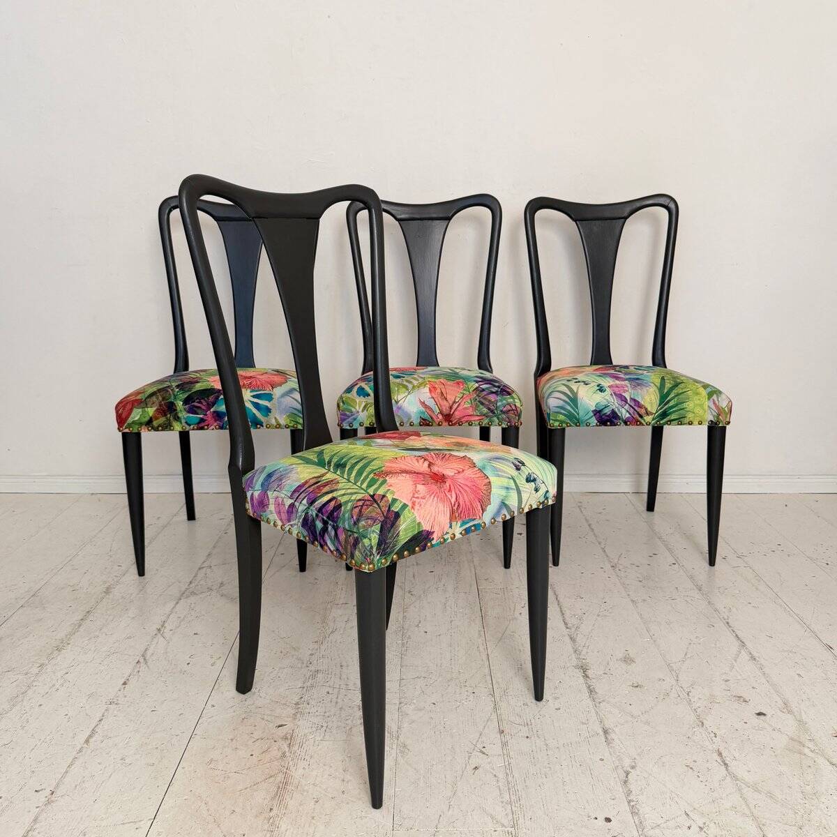 Italian vintage dining chairs by Osvaldo Borsani, 1940s, set of 6