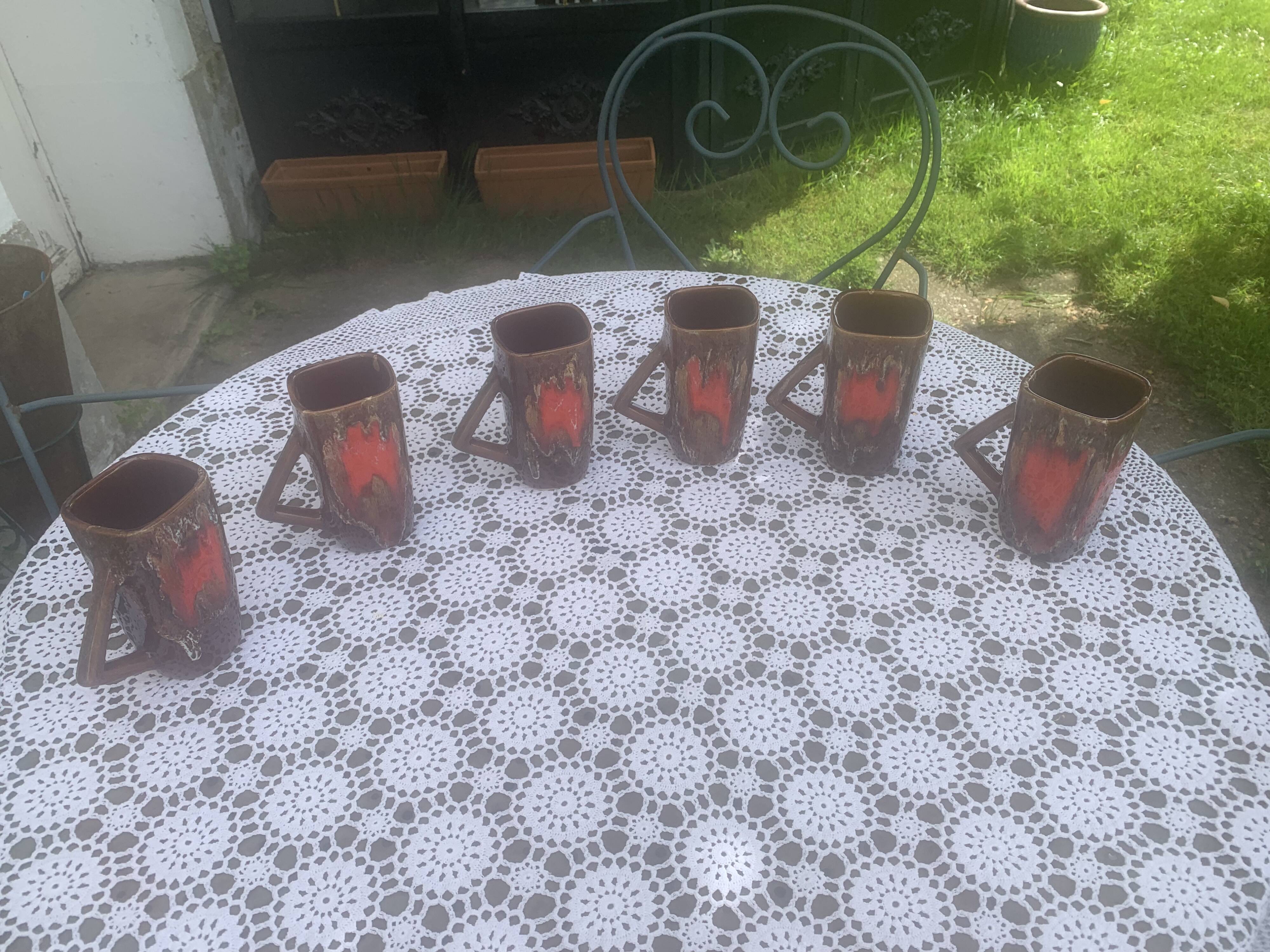 6 enamelled ceramic mugs, red and brown, Vallauris, vintage and designer
