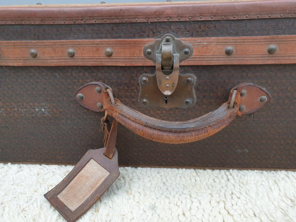 Trunk suitcase 1920 canvas coated cannage pattern