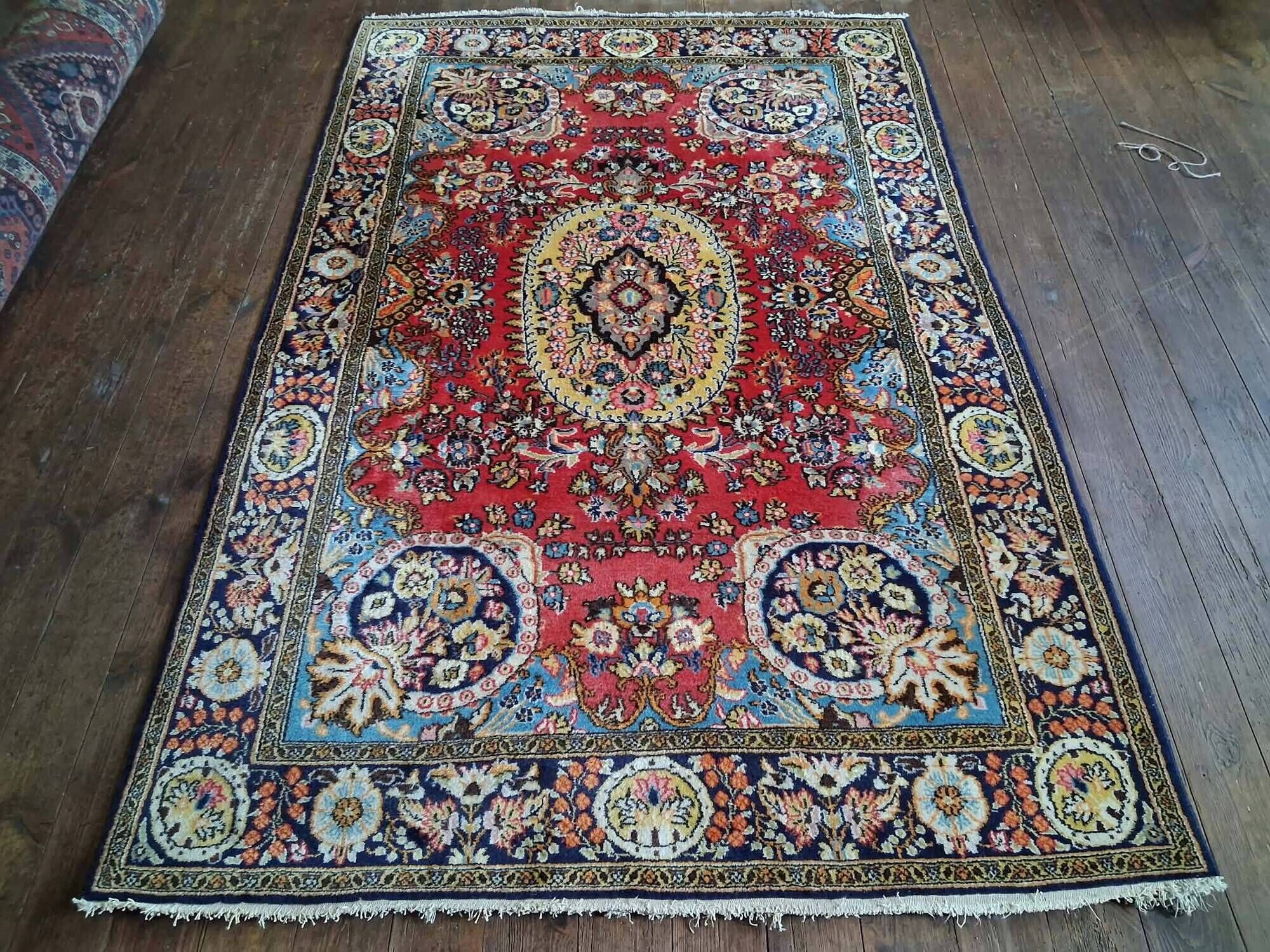 Handmade Tabriz Persian rug 216x140cm